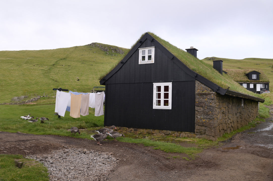 Mykines Island Home and laundry line